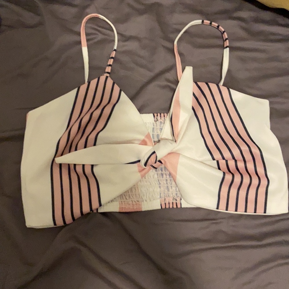 Set - Picture 4 of 5